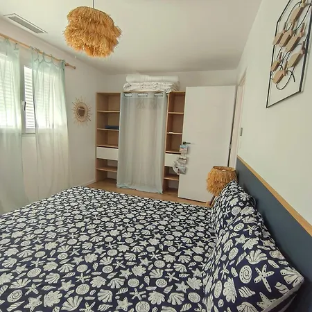 Βίλα Maison De Avec Jardin Et Piscine 6 Personnes 3 *